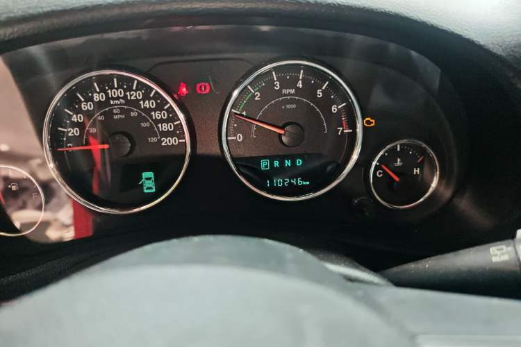 Used Jeep Wrangler 2017 3.0L Sahara Four-Door Comfort Edition Odometer Close Up