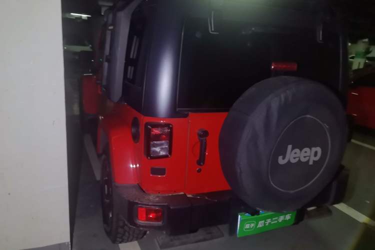 Used Jeep Wrangler 2017 3.0L Sahara Four-Door Comfort Edition Rear Left 45 Deg