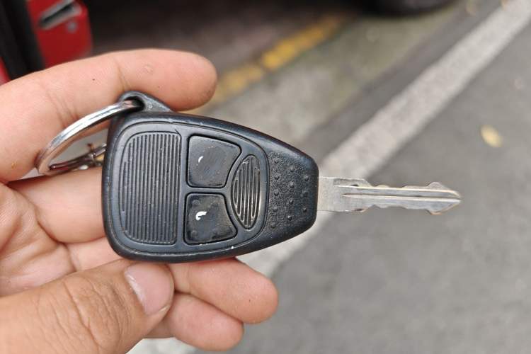 Used Jeep Wrangler 2017 3.0L Sahara Four-Door Comfort Edition Vehicle Key