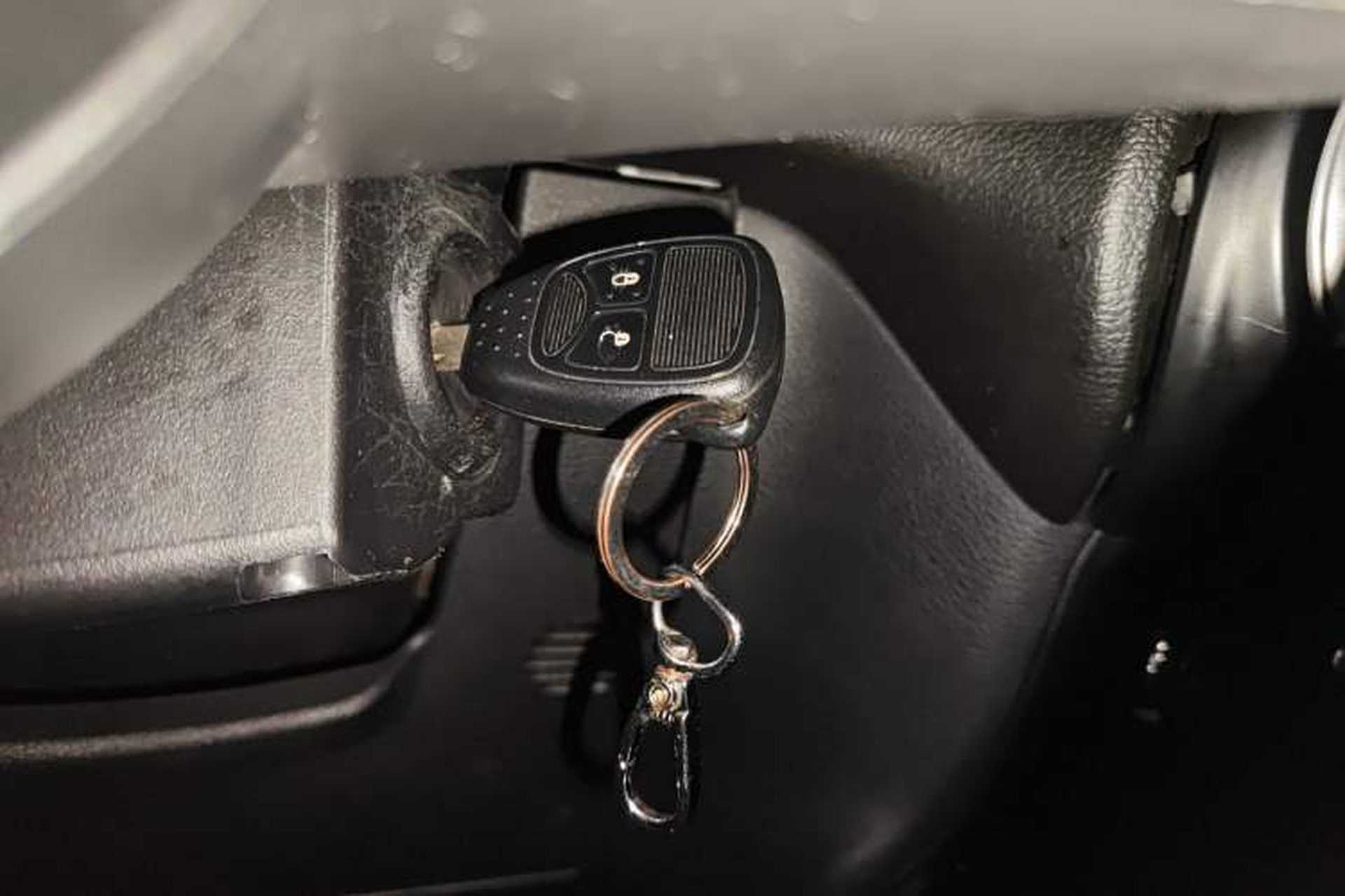 Used Jeep Wrangler 2017 3.0L Sahara Four-Door Comfort Edition Vehicle Key