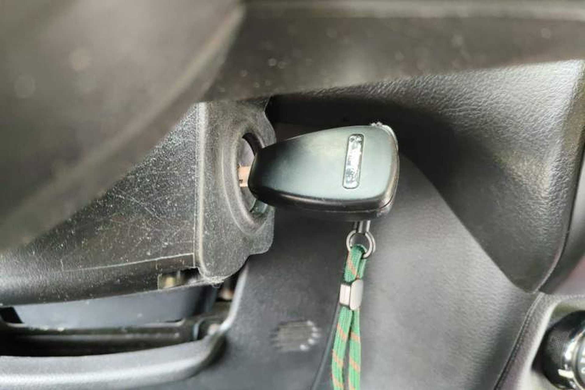 Used Jeep Wrangler 2017 3.0L Sahara Four-Door Comfort Edition Vehicle Key