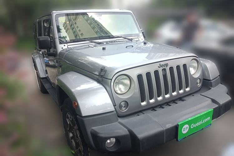 Used Jeep Wrangler 2017 3.0L Sahara Four-Door Comfort Edition Front Right 45 Deg