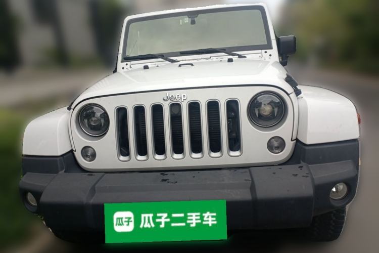 Used Jeep Wrangler 2017 3.0L Sahara Four-Door Comfort Edition Front