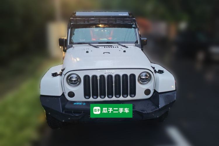 Used Jeep Wrangler 2017 3.0L Sahara Four-Door Comfort Edition Front