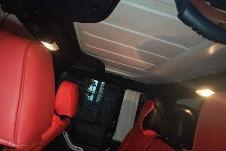Used Jeep Wrangler 2017 3.0L Sahara Four-Door Comfort Edition Headliner