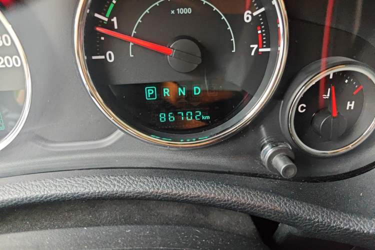 Used Jeep Wrangler 2017 3.6L Rubicon Four-Door Comfort Edition Odometer Close Up