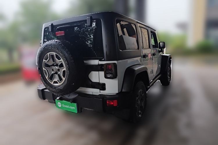 Used Jeep Wrangler 2017 3.6L Rubicon Four-Door Comfort Edition Rear Right 45 Deg