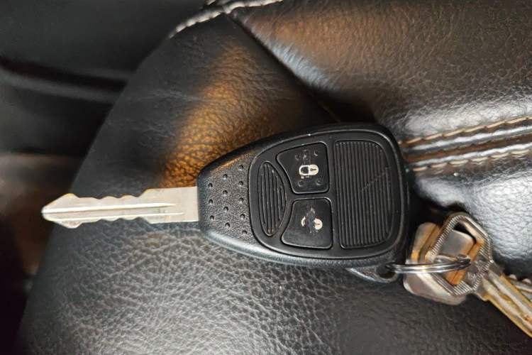 Used Jeep Wrangler 2017 3.6L Rubicon Four-Door Comfort Edition Vehicle Key