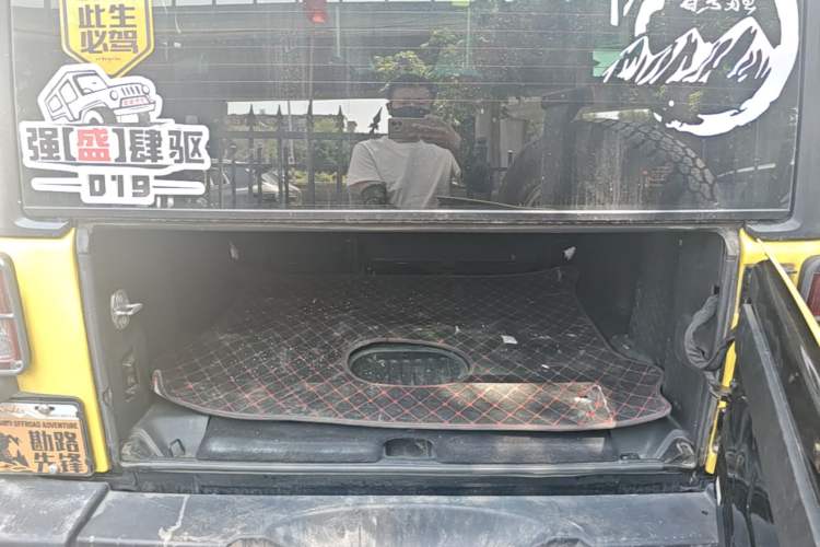 Used Jeep Wrangler  Trunk