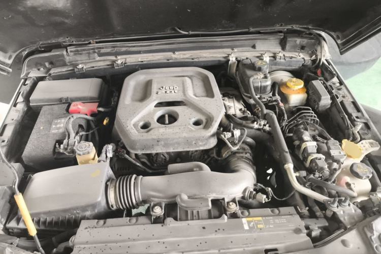 Used Jeep Wrangler 2018 2.0T Sahara Four-Door Edition Engine Bay