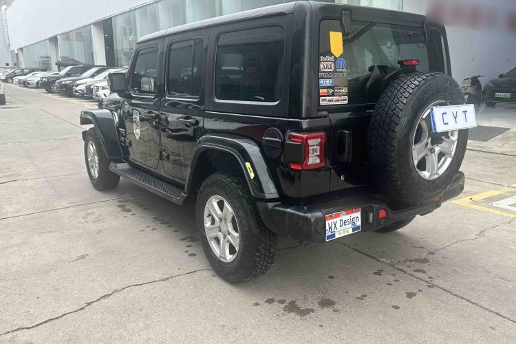 Used Jeep Wrangler 2018 2.0T Sahara Four-Door Edition Exterior 2
