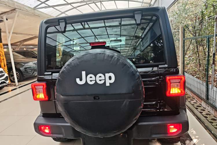 Used Jeep Wrangler 2018 2.0T Rubicon Four-Door Edition Exterior 4
