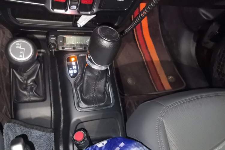 Used Jeep Wrangler  Gear Lever