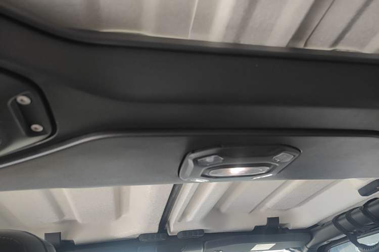 Used Jeep Wrangler 2018 2.0T Sahara Four-Door Edition Headliner