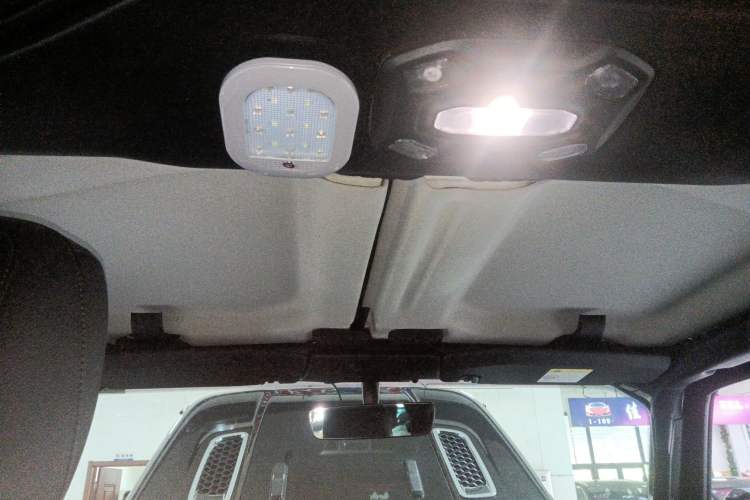 Used Jeep Wrangler 2018 2.0T Sahara Four-Door Edition Headliner