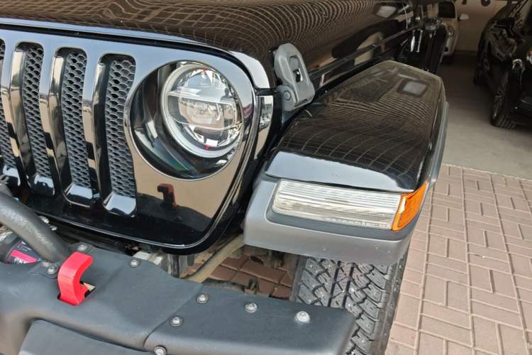 Used Jeep Wrangler 2018 2.0T Sahara Four-Door Edition Left Front Headlight