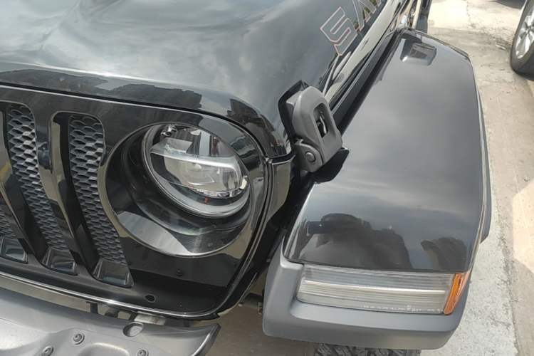 Used Jeep Wrangler 2018 2.0T Sahara Four-Door Edition Left Front Headlight