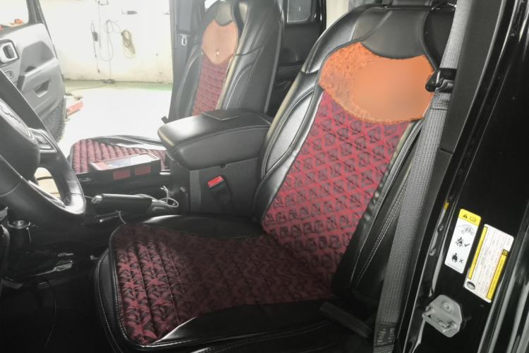 Used Jeep Wrangler 2018 2.0T Sahara Four-Door Edition Left Front Seat