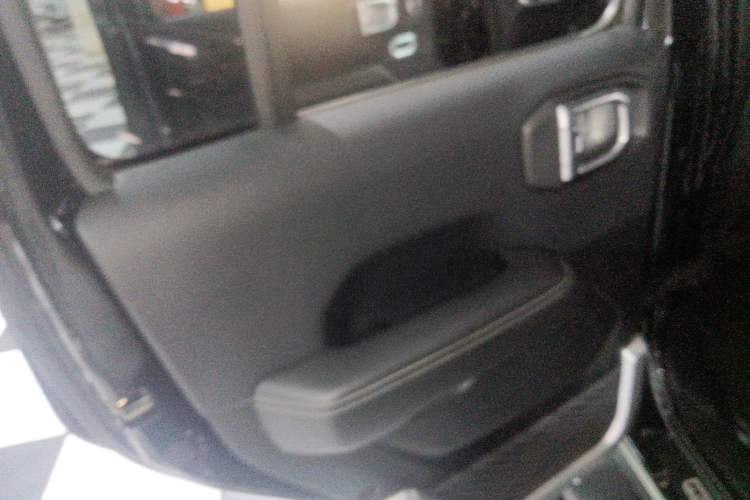 Used Jeep Wrangler 2018 2.0T Sahara Four-Door Edition Left Rear Door Interior