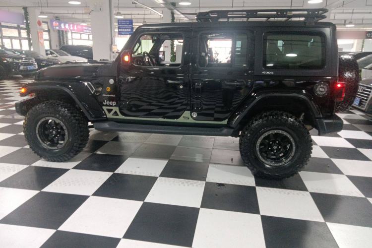 Used Jeep Wrangler 2018 2.0T Sahara Four-Door Edition Left Side