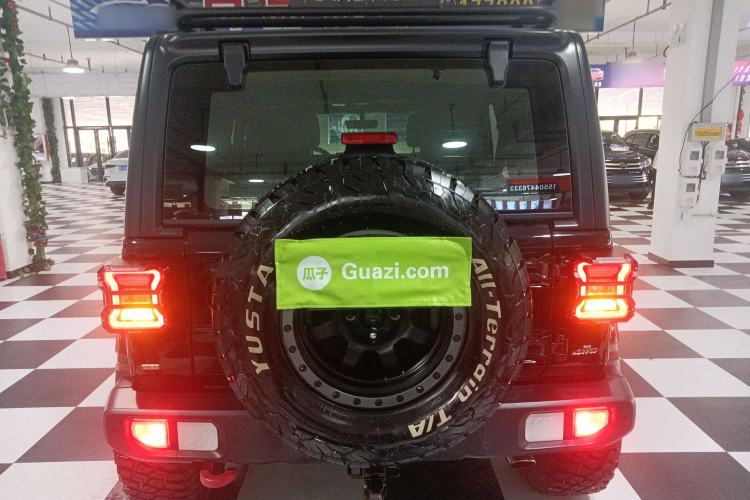 Used Jeep Wrangler 2018 2.0T Sahara Four-Door Edition Rear