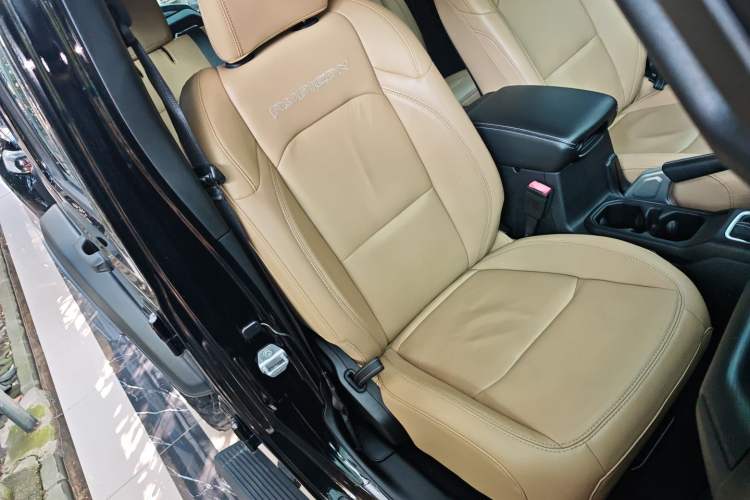 Used Jeep Wrangler 2018 2.0T Rubicon Four-Door Edition Right Front Seat