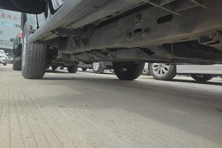 Used Jeep Wrangler 2018 2.0T Sahara Four-Door Edition Right Side Sill