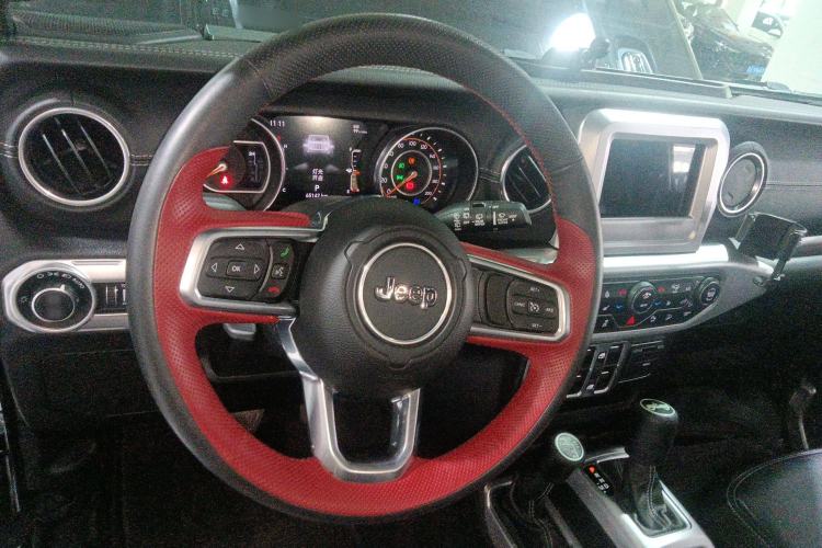Used Jeep Wrangler 2018 2.0T Sahara Four-Door Edition Steering Wheel