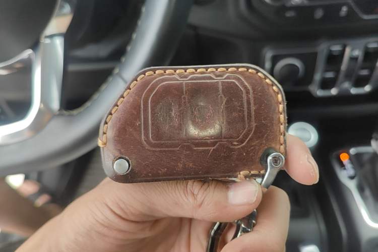 Used Jeep Wrangler 2018 2.0T Sahara Four-Door Edition Vehicle Key