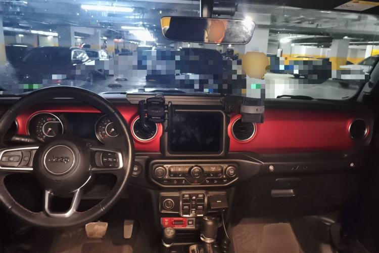Used Jeep Wrangler 2018 2.0T Rubicon Four-Door Edition Center Console