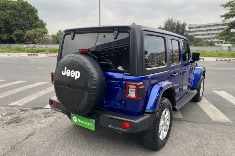 Used Jeep Wrangler 2018 2.0T Sahara Four-Door Edition Exterior 5