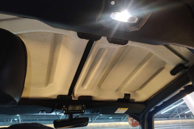 Used Jeep Wrangler 2018 2.0T Sahara Four-Door Edition Headliner