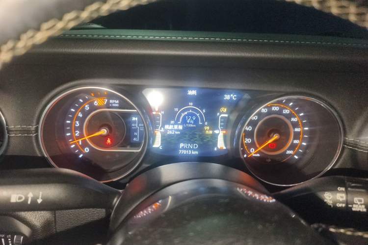 Used Jeep Wrangler 2018 2.0T Sahara Four-Door Edition Instrument Cluster