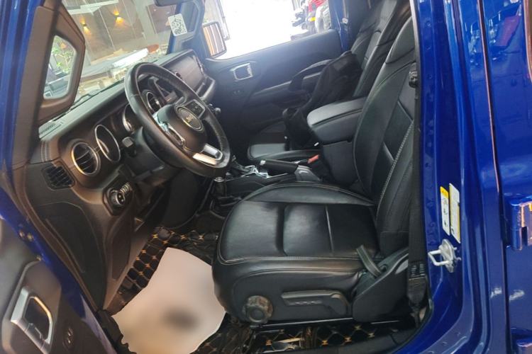 Used Jeep Wrangler 2018 2.0T Sahara Four-Door Edition Left Front Seat