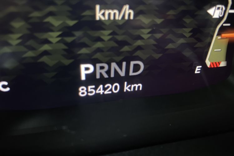 Used Jeep Wrangler 2018 2.0T Sahara Four-Door Edition Odometer Close Up