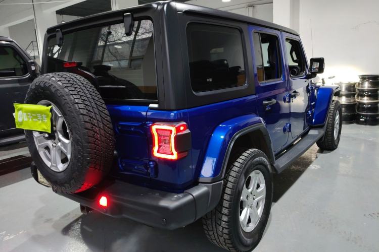 Used Jeep Wrangler 2018 2.0T Sahara Four-Door Edition Rear Right 45 Deg