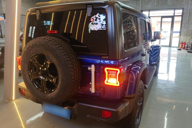 Used Jeep Wrangler 2018 2.0T Sahara Four-Door Edition Rear Right 45 Deg