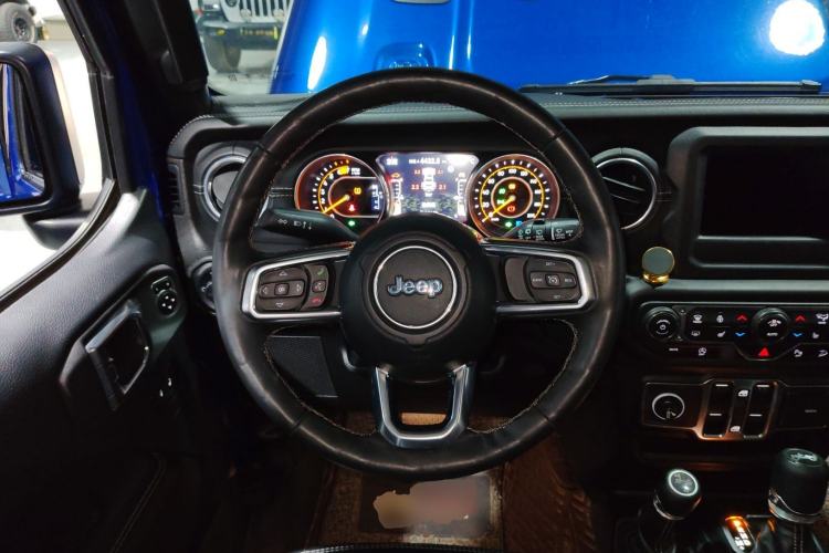Used Jeep Wrangler 2018 2.0T Sahara Four-Door Edition Steering Wheel