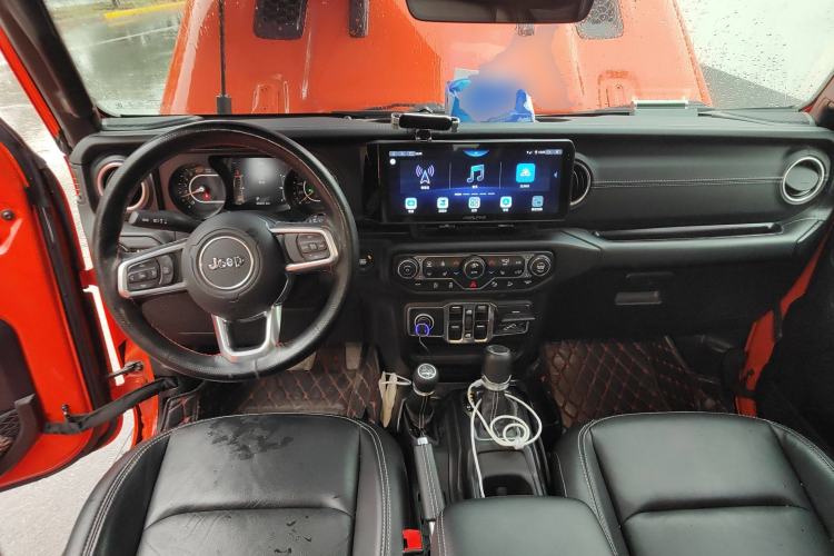 Used Jeep Wrangler 2018 2.0T Sahara Four-Door Edition Center Console