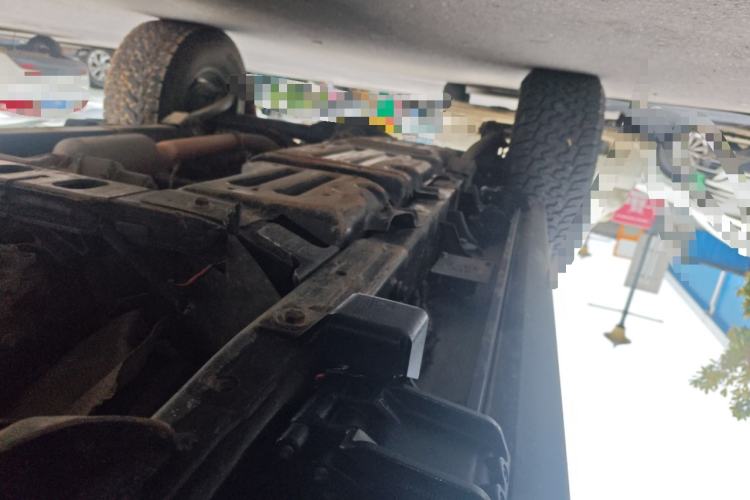 Used Jeep Wrangler 2018 2.0T Sahara Four-Door Edition Chassis Front Right