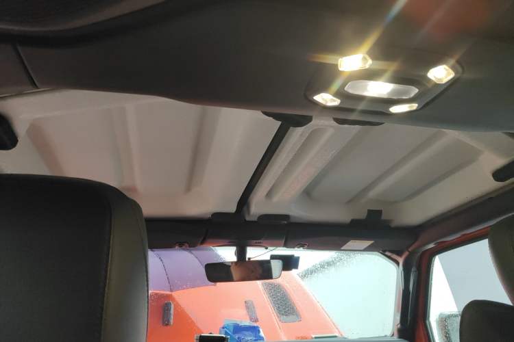 Used Jeep Wrangler 2018 2.0T Sahara Four-Door Edition Headliner