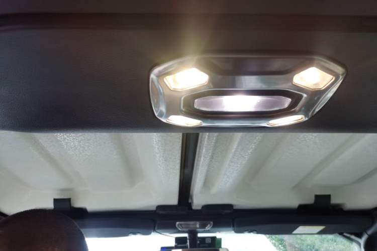 Used Jeep Wrangler 2018 2.0T Sahara Four-Door Edition Headliner