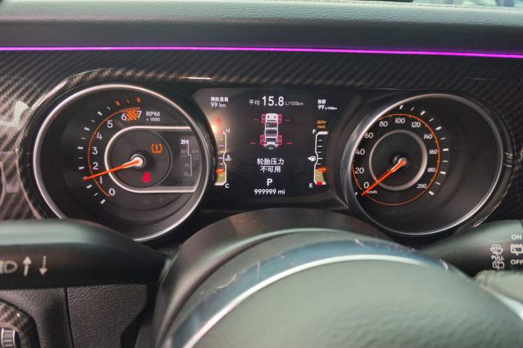Used Jeep Wrangler 2018 2.0T Sahara Four-Door Edition Instrument Cluster