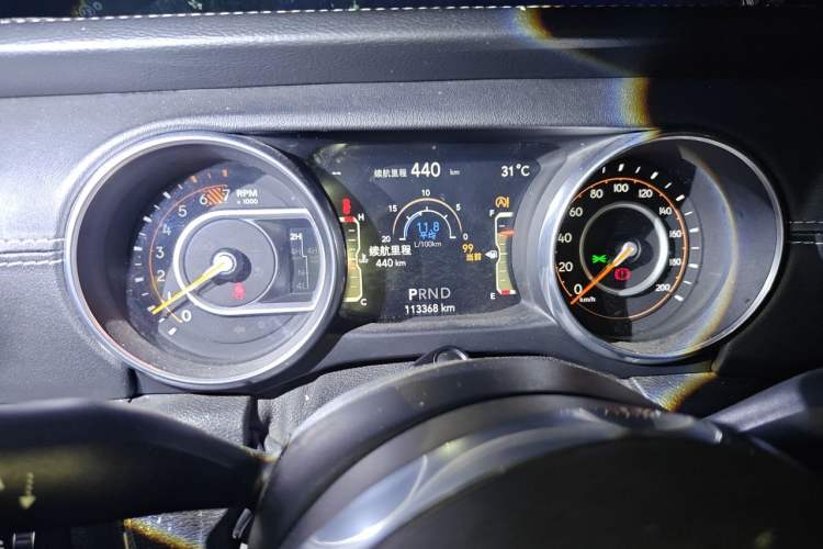 Used Jeep Wrangler 2018 2.0T Sahara Four-Door Edition Instrument Cluster