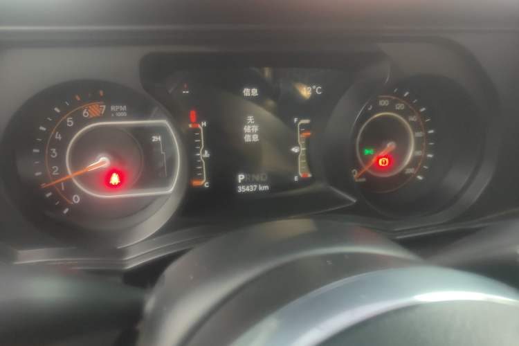Used Jeep Wrangler 2018 2.0T Sahara Four-Door Edition Instrument Cluster