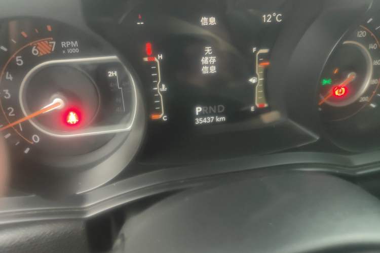 Used Jeep Wrangler 2018 2.0T Sahara Four-Door Edition Odometer Close Up