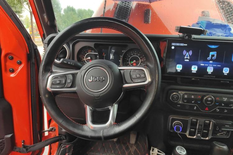 Used Jeep Wrangler 2018 2.0T Sahara Four-Door Edition Steering Wheel