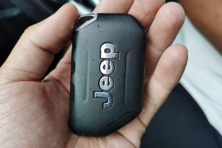 Used Jeep Wrangler 2018 2.0T Sahara Four-Door Edition Vehicle Key