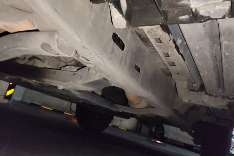 Used Jeep Wrangler 2018 2.0T Sahara Four-Door Edition Chassis Front Left
