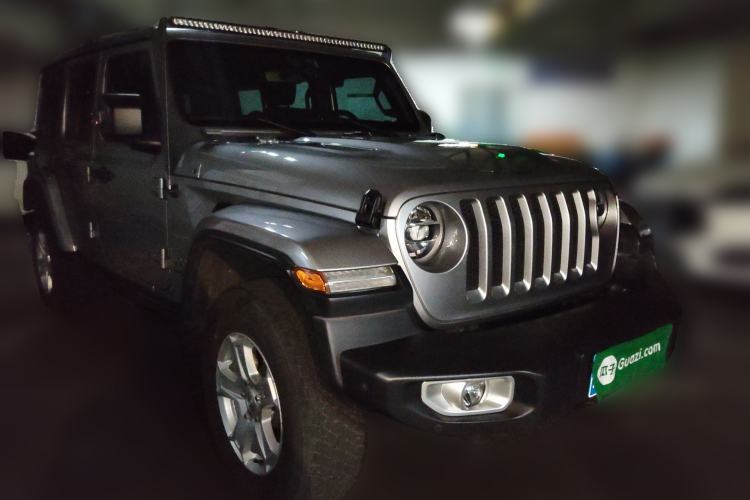 Used Jeep Wrangler 2018 2.0T Sahara Four-Door Edition Front Right 45 Deg
